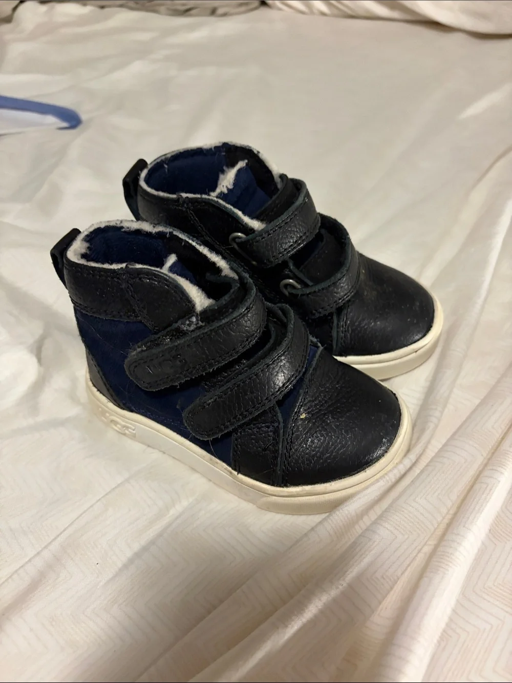 Ugg Navy and Black High-Top Sneakers with Fleece Lining - 6